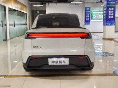 Tesla Model Y L Long Range All-Wheel Drive - ფოტო 6