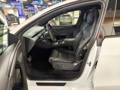Tesla Model Y L Long Range All-Wheel Drive - ფოტო 8