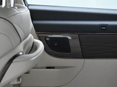 Toyota Alphard Hybrid 2.5L Premium Edition - ფოტო 20