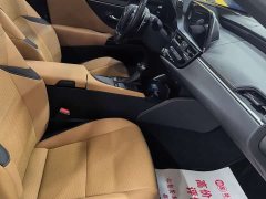 Lexus ES 200 Premium Edition - ფოტო 6