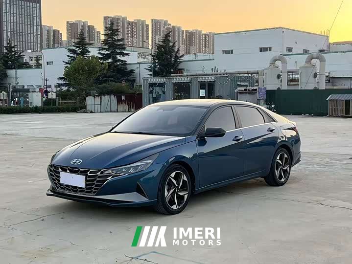 Hyundai Elantra 1.5L CVT Luxury