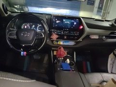 Toyota Highlander Hybrid 2.5L AWD Premium 7-Seater - ფოტო 12