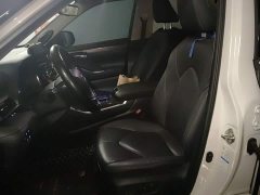 Toyota Highlander Hybrid 2.5L AWD Premium 7-Seater - ფოტო 7