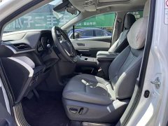 Toyota Sienna 2.5L Hybrid Comfort Edition - ფოტო 3