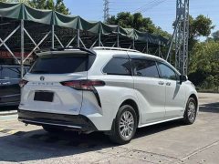 Toyota Sienna 2.5L Hybrid Comfort Edition - ფოტო 7
