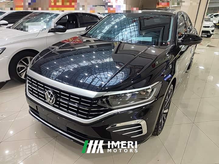 Volkswagen Passat Outstanding Edition 330TSI Elite - car from China