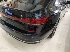 Volkswagen Passat Outstanding Edition 330TSI Elite - photo 7