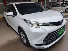 Toyota Sienna 2.5L Hybrid Premium Edition - ფოტო 3