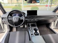 Honda Civic Hatchback 240 Turbo CVT Sharp Edition - ფოტო 4