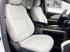 Toyota Gravia 2.5L Hybrid Comfort Edition - ფოტო 3