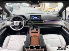 Toyota Gravia 2.5L Hybrid Comfort Edition - ფოტო 5