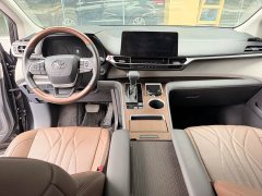 Toyota Sienna 2.5L Hybrid Comfort Edition - ფოტო 3