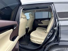 Toyota Highlander 380T AWD Premium 7-Seater - ფოტო 18