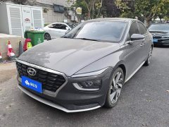 Hyundai Mistra 1.8L CVT LUX Luxury Edition - фото 1