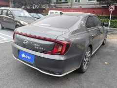 Hyundai Mistra 1.8L CVT LUX Luxury Edition - фото 3
