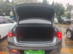 BYD Qin PLUS Glory Edition DM-i 55KM Leading - ფოტო 18