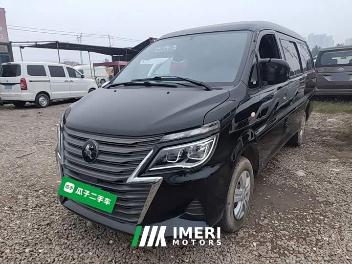 Dongfeng Delica M5L 1.6L Base 7-Seater - автомобиль из Китая