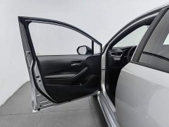 Toyota Corolla 1.8L CVT Luxury - фото 8