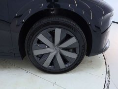 Li Auto i8 Standard Edition - фото 15