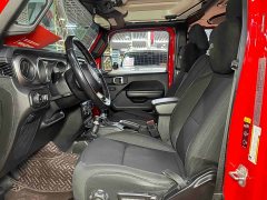Jeep Wrangler 2.0T Sahara Four-Door - фото 5