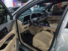 Cadillac XT5 2.0T Luxury - ფოტო 15