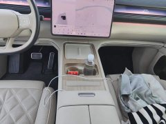 NIO ES8 Six-Seat Executive Luxury Edition - ფოტო 16