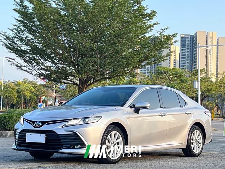 Toyota Camry 2.0G Luxury