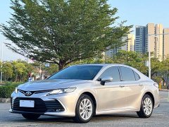 Toyota Camry 2.0G Luxury - фото 1
