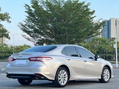 Toyota Camry 2.0G Luxury - фото 7