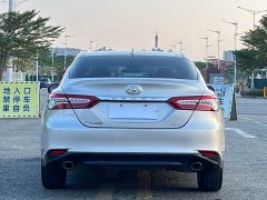 Toyota Camry 2.0G Luxury - фото 8