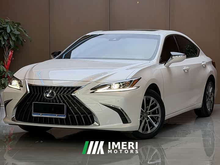 Lexus ES 200 Excellence Edition - ავტომობილი ჩინეთიდან