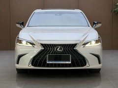 Lexus ES 200 Excellence Edition - ფოტო 2