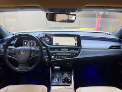 Lexus ES 200 Excellence Edition - ფოტო 4