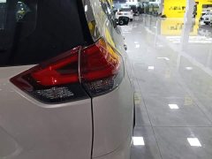 Nissan Qashqai Honor 2.0L FWD Premium - photo 7