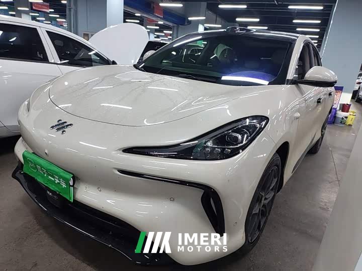 IM Motors Zhiji LS6 Max Standard Edition - car from China