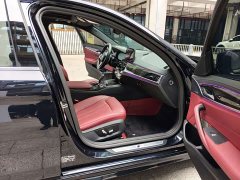 BMW 5 Series Facelift 530Li Premier M Sport Package - фото 11