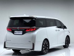 Toyota Vellfire Crown Hybrid 2.5L Executive Premier Edition - фото 3