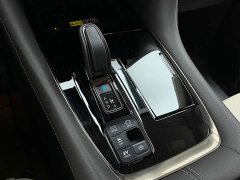 Toyota Vellfire Crown Hybrid 2.5L Executive Premier Edition - фото 5