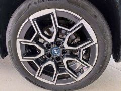 BMW iX1 xDrive30L X - ფოტო 10