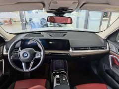 BMW iX1 xDrive30L X - ფოტო 13