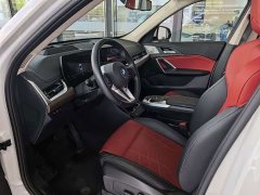 BMW iX1 xDrive30L X - ფოტო 2