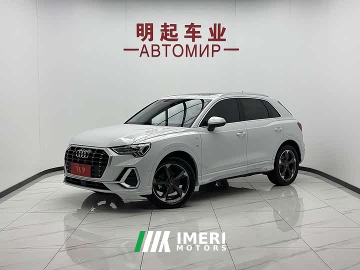 Audi Q3 35 TFSI Sport Dynamic Edition 1.4T - автомобиль из Китая