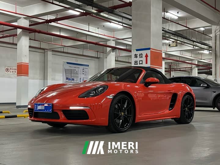 Porsche 718 Boxster 2.0T - автомобиль из Китая