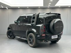 Land Rover Defender 110 3.0T P400 X-Dynamic HSE - ფოტო 6