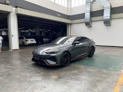 Changan UNI-V Third Generation 1.5T 500Bar Luxury Sport Edition - фото 1