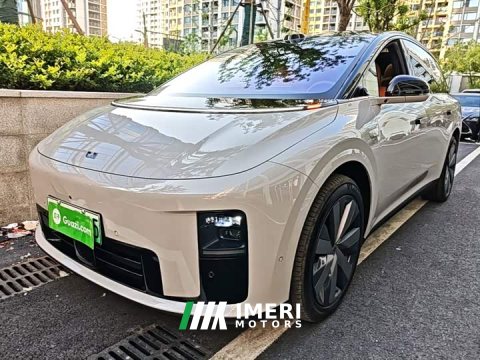 2025 Li Auto i8 Standard Edition - ავტომობილი ჩინეთიდან