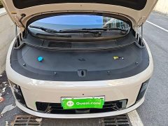 Li Auto i8 Standard Edition - фото 19