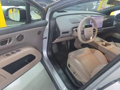 Li Auto i6 Two-Wheel Drive Standard - ფოტო 15