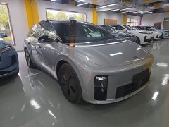 Li Auto i6 Two-Wheel Drive Standard - ფოტო 3