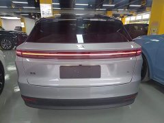 Li Auto i6 Two-Wheel Drive Standard - ფოტო 5